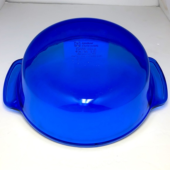 2 QUART BLUE CASSEROLE by Anchor Ovenware - Picture 9 of 10